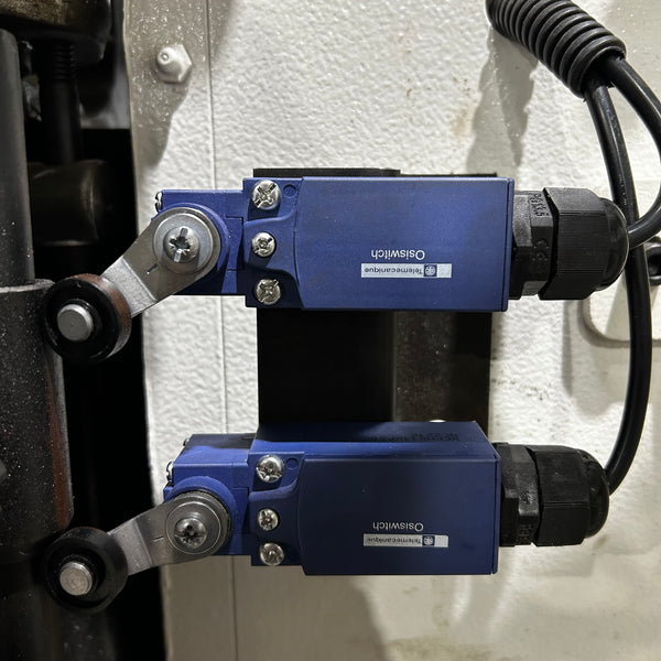 Telemecanique Osiswitch Limit Switch.  Part #654569585